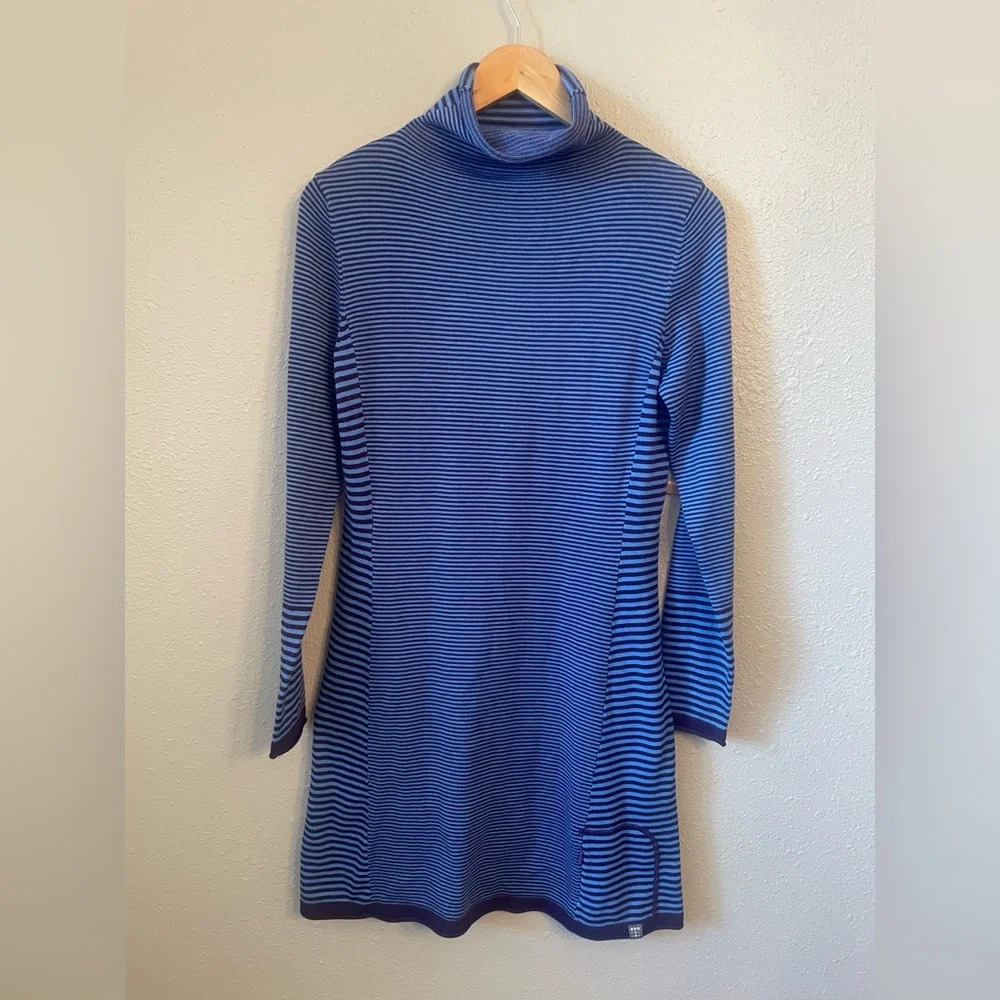 NWT Title Nine Waybetta Turtleneck Dress M Blue/Eggplant